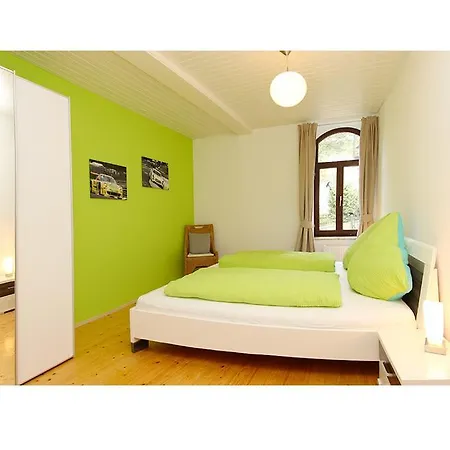 Ring- Residenz 3* אדנאו